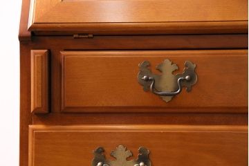 中古　横浜クラシック家具　ダニエル(Daniel)　アーリーアメリカン　気品漂うライティングビューロー(ワークデスク、机、在宅ワーク、在宅用チェスト)(R-045852)