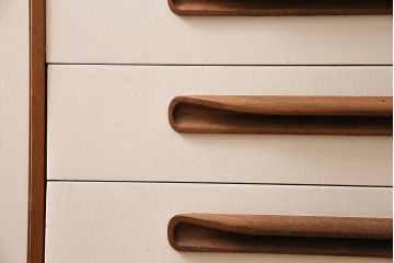 ヴィンテージ家具　北欧ビンテージ　G-PLAN(ジープラン)　チーク材　レトロテイストのペイントサイドボード(収納棚、カップボード)(R-0458574)