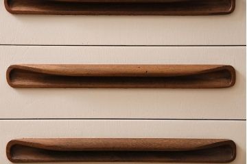 ヴィンテージ家具　北欧ビンテージ　G-PLAN(ジープラン)　チーク材　レトロテイストのペイントサイドボード(収納棚、カップボード)(R-0458574)