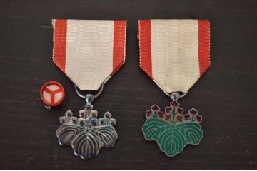 記章　勲章　徽章　等まとめて12点セット(旧日本軍、大満州国建国、帝国軍人、従軍)(R-045873)