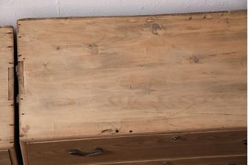 アンティーク家具　ストリップド(剥離)　栓材　細身の取っ手がモダンなチェスト(タンス、衣装箪笥)(R-045915)