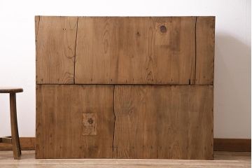 アンティーク家具　ストリップド(剥離)　栓材　細身の取っ手がモダンなチェスト(タンス、衣装箪笥)(R-045915)
