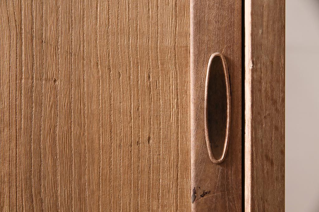 アンティーク家具　桐材　たくさんの棚板が魅力の重ね戸棚(収納棚、キャビネット)(R-045916)