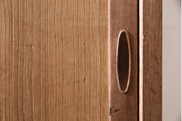 アンティーク家具　桐材　たくさんの棚板が魅力の重ね戸棚(収納棚、キャビネット)(R-045916)