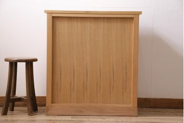 中古　IDC大塚家具　杜シリーズ　ナラ材　木の風合いを活かしたデザインが魅力の電話台(サイドチェスト、引き出し、収納棚)(R-045917)