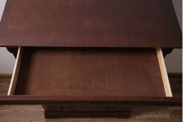 中古　海外製　クラシカルな雰囲気漂うアンティーク風のチェスト(引き出し)(R-045918)