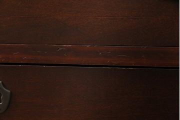 中古　海外製　クラシカルな雰囲気漂うアンティーク風のチェスト(引き出し)(R-045918)