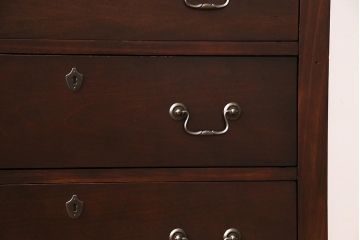 中古　海外製　クラシカルな雰囲気漂うアンティーク風のチェスト(引き出し)(R-045918)