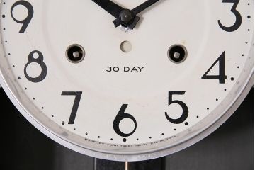 アンティーク時計　AICHI(アイチ、愛知時計電機)　30DAY　Super Eight　手巻き式掛け時計(柱時計、振り子時計)(R-045922)