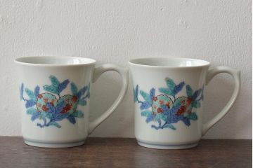 今泉今右衛門　柘榴絵　マグカップ2客(有田焼、色絵)(R-045938)