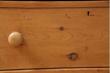 アンティーク家具　フランスアンティーク　カントリースタイルにおすすめなパイン材製のチェスト(引き出し)(R-045943)