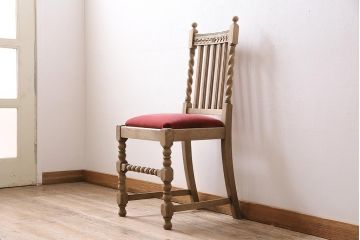 アンティーク家具　イギリスアンティーク　ストリップド(剥離)　オーク材　凝った意匠のダイニングチェア(椅子)(R-045945)