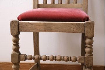 アンティーク家具　イギリスアンティーク　ストリップド(剥離)　オーク材　凝った意匠のダイニングチェア(椅子)(R-045945)