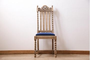 アンティーク家具　イギリスアンティーク　ストリップド(剥離)　オーク材　凝った意匠のダイニングチェア(椅子)(R-045946)