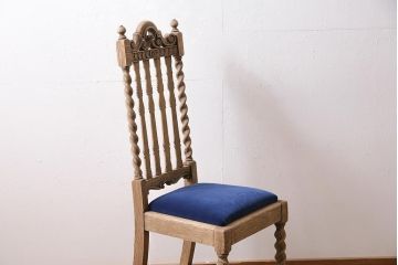 アンティーク家具　イギリスアンティーク　ストリップド(剥離)　オーク材　凝った意匠のダイニングチェア(椅子)(R-045946)