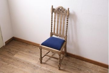 アンティーク家具　イギリスアンティーク　ストリップド(剥離)　オーク材　凝った意匠のダイニングチェア(椅子)(R-045946)
