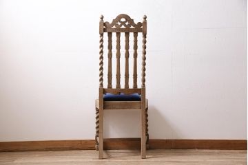 アンティーク家具　イギリスアンティーク　ストリップド(剥離)　オーク材　凝った意匠のダイニングチェア(椅子)(R-045946)