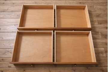 ヴィンテージ家具　北欧ビンテージ　ペイント　イギリス　nathan社(ネイサン)　チーク材　グレーのペイントが可愛らしいウォールユニット(キャビネット、棚)(R-045951)