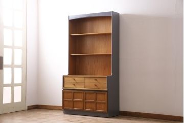 ヴィンテージ家具　北欧ビンテージ　ペイント　イギリス　nathan社(ネイサン)　チーク材　グレーのペイントが可愛らしいウォールユニット(キャビネット、棚)(R-045951)