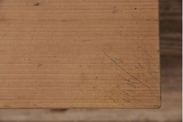 アンティーク家具　ストリップド(剥離)　ヒノキ材　白木の風合いが魅力の平机(文机)(R-045957)