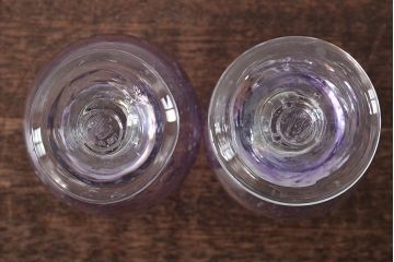 フランス　La　Verrerie　de　Biot　ワイングラス2客(吹きガラス)(R-045961)