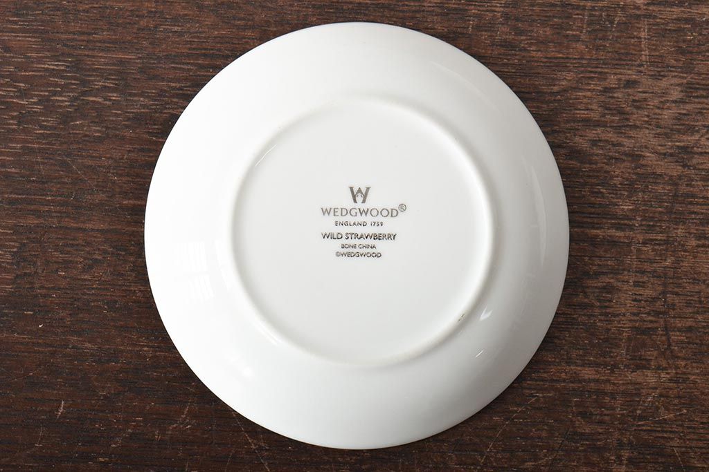 イギリス　WEDGWOOD　ウェッジウッド　ブループラム・ワイルドストロベリー・ハンティングシーン　カップ&ソーサー3客セット(洋食器)(R-045972)