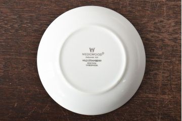 イギリス　WEDGWOOD　ウェッジウッド　ブループラム・ワイルドストロベリー・ハンティングシーン　カップ&ソーサー3客セット(洋食器)(R-045972)