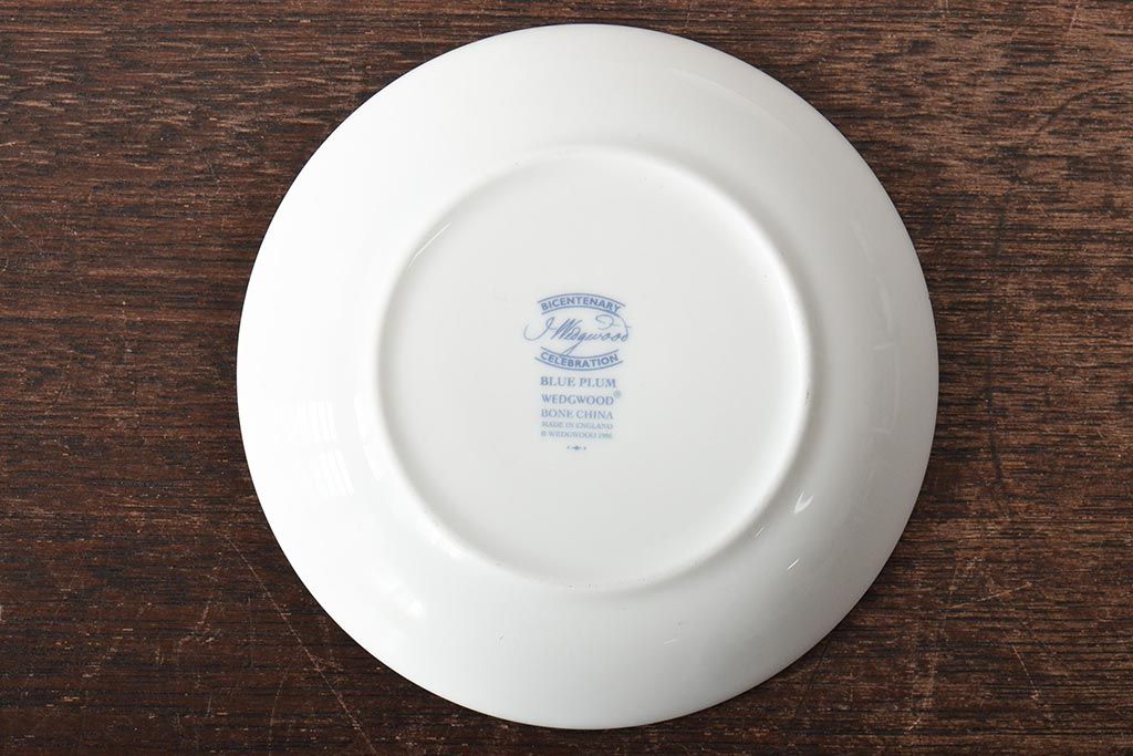 イギリス　WEDGWOOD　ウェッジウッド　ブループラム・ワイルドストロベリー・ハンティングシーン　カップ&ソーサー3客セット(洋食器)(R-045972)