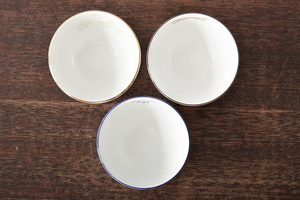 イギリス　WEDGWOOD　ウェッジウッド　ブループラム・ワイルドストロベリー・ハンティングシーン　カップ&ソーサー3客セット(洋食器)(R-045972)