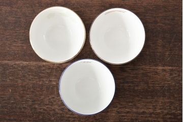 イギリス　WEDGWOOD　ウェッジウッド　ブループラム・ワイルドストロベリー・ハンティングシーン　カップ&ソーサー3客セット(洋食器)(R-045972)