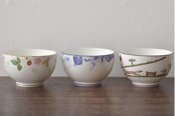 イギリス　WEDGWOOD　ウェッジウッド　ブループラム・ワイルドストロベリー・ハンティングシーン　カップ&ソーサー3客セット(洋食器)(R-045972)