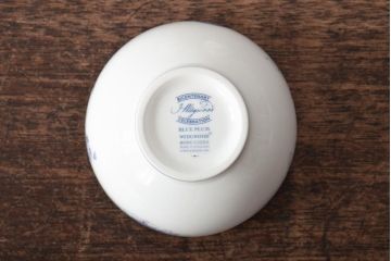 イギリス　WEDGWOOD　ウェッジウッド　ブループラム・ワイルドストロベリー・ハンティングシーン　カップ&ソーサー3客セット(洋食器)(R-045972)