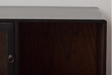 アンティーク家具　引き出し付き　レトロモダンな小棚(戸棚、収納棚)(R-045994)