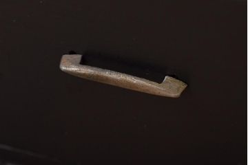 アンティーク家具　引き出し付き　レトロモダンな小棚(戸棚、収納棚)(R-045994)