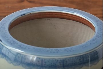 アンティーク雑貨　大正〜昭和初期　山水・風景の図　瀬戸火鉢(鉢カバー)(R-045997)