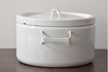 Le Creuset　ル・クルーゼ　オレンジ・テリーヌレクタ32cm　　ホワイト・琺瑯キャセロール　2点セット(ホーロー、鍋、ココット、両手鍋)(R-046001)
