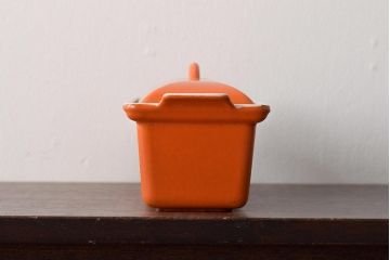 Le Creuset　ル・クルーゼ　オレンジ・テリーヌレクタ32cm　　ホワイト・琺瑯キャセロール　2点セット(ホーロー、鍋、ココット、両手鍋)(R-046001)