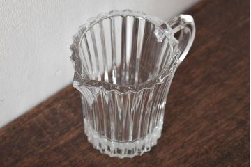 フランス　Baccarat　バカラ　ミルニュイ　クリーマー(ガラスピッチャー、ミルクジャグ、フルレッドクリスタルガラス)(R-046006)