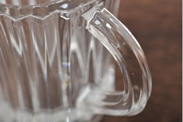フランス　Baccarat　バカラ　ミルニュイ　クリーマー(ガラスピッチャー、ミルクジャグ、フルレッドクリスタルガラス)(R-046006)