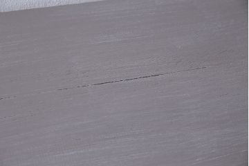 アンティーク家具　イギリスアンティーク　扉がおしゃれな薄型のペイントキャビネット(R-046007)