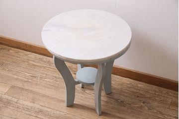 アンティーク家具　昭和中期　当店ペイント　大理石天板付き　丸みのあるフォルムとペイントカラーが可愛らしいサイドテーブル(ラウンドテーブル)(R-046008)