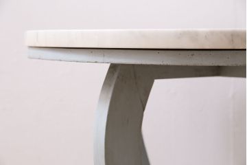 アンティーク家具　昭和中期　当店ペイント　大理石天板付き　丸みのあるフォルムとペイントカラーが可愛らしいサイドテーブル(ラウンドテーブル)(R-046008)