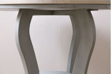 アンティーク家具　昭和中期　当店ペイント　大理石天板付き　丸みのあるフォルムとペイントカラーが可愛らしいサイドテーブル(ラウンドテーブル)(R-046008)