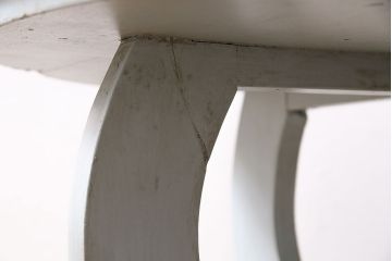 アンティーク家具　昭和中期　当店ペイント　大理石天板付き　丸みのあるフォルムとペイントカラーが可愛らしいサイドテーブル(ラウンドテーブル)(R-046008)