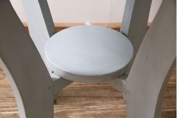 アンティーク家具　昭和中期　当店ペイント　大理石天板付き　丸みのあるフォルムとペイントカラーが可愛らしいサイドテーブル(ラウンドテーブル)(R-046008)