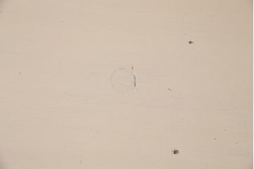 アンティーク家具　イギリスアンティーク　パイン材　当店ペイント　優しい雰囲気が魅力的なモカベージュのチェスト(引き出し)(R-046010)