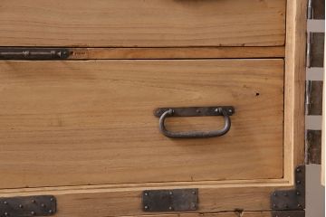 アンティーク家具　明治期　総桐材　観音開き戸　十字金具が迫力のある重ね箪笥(観音箪笥、衣装箪笥、時代箪笥、桐箪笥、桐たんす)(R-046011)