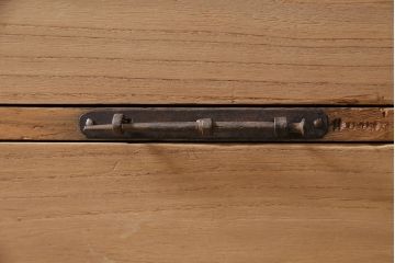 アンティーク家具　明治期　総桐材　観音開き戸　十字金具が迫力のある重ね箪笥(観音箪笥、衣装箪笥、時代箪笥、桐箪笥、桐たんす)(R-046011)