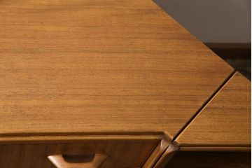 ヴィンテージ家具　北欧ビンテージ　ペイント　レア!　G-PLAN(ジープラン)　珍しいユニットタイプのコーナーキャビネット(ユニットキャビネット、テレビボード、デスク、在宅ワーク、在宅用)(R-046013)