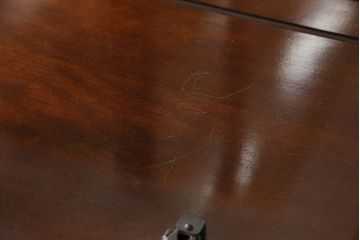 ヴィンテージ家具　DREXEL HERITAGE(ドレクセルヘリテイジ)　高級感漂う照明付きのキャビネット(食器棚、飾り棚、収納棚、ビンテージ)(R-046015)